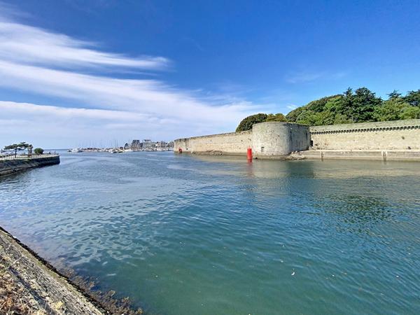 Charmant studio de 35 m²  proche port sentiers côtiers et commodités