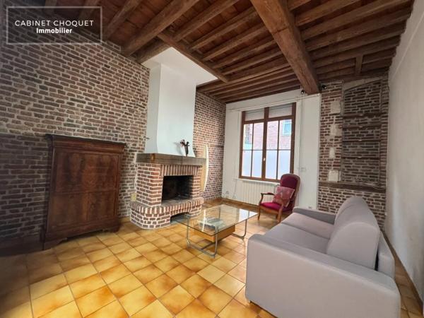 MAISON 4 CHAMBRES PARKING COUR A LOUER - VIEUX-LILLE - 118.5 m 2 - 1 690 € charges comprises par mois