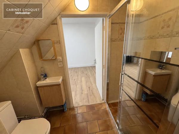 MAISON 4 CHAMBRES PARKING COUR A LOUER - VIEUX-LILLE - 118.5 m 2 - 1 690 € charges comprises par mois