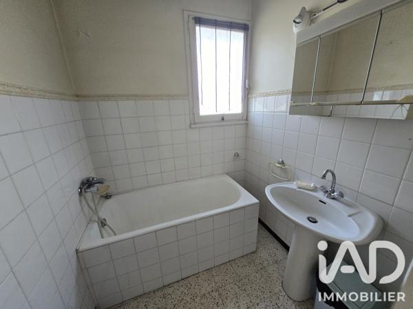 Maison à vendre 6 pièces 93,6 m² Saint-Christol-lez-Alès