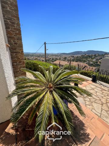Maison à vendre 8 pièces HYERES (83)- Vue mer panoramique Exceptionnel - Double garage - Ascenseur