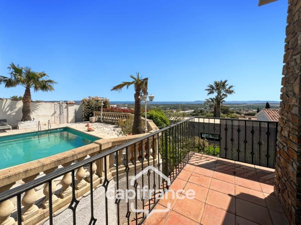 Maison à vendre 8 pièces HYERES (83)- Vue mer panoramique Exceptionnel - Double garage - Ascenseur