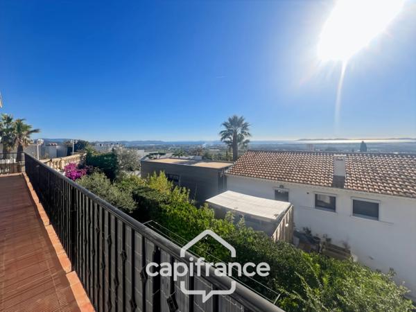 Maison à vendre 8 pièces HYERES (83)- Vue mer panoramique Exceptionnel - Double garage - Ascenseur