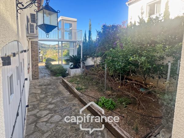 Maison à vendre 8 pièces HYERES (83)- Vue mer panoramique Exceptionnel - Double garage - Ascenseur