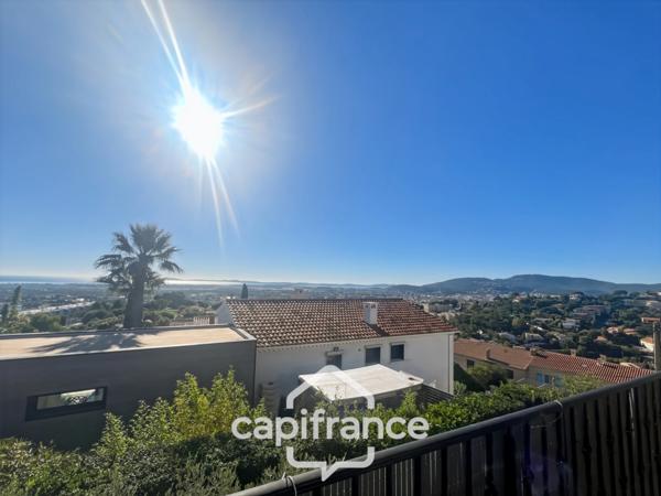 Maison à vendre 8 pièces HYERES (83)- Vue mer panoramique Exceptionnel - Double garage - Ascenseur