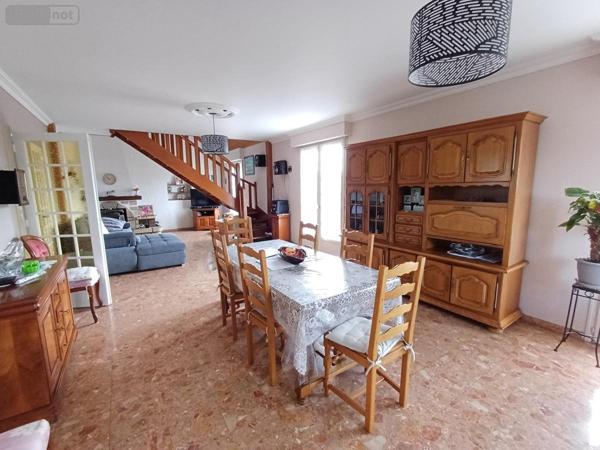 Maison à vendre à Loudéac dans les Côtes-d'Armor (22600), ref : 22110-2177