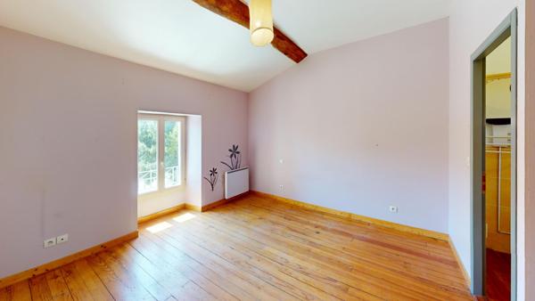 Charentaise avec dépendances et très grand jardin