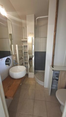 Appartement T4 / 3 CH- Avec balcon et vue dégagée.