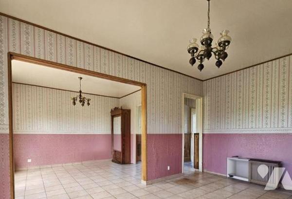 CHALONS EN CHAMPAGNE aux pieds de COMPERTRIX (51510) Maison de type 5 -À RÉNOVER-