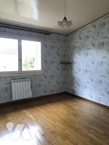 CHALONS EN CHAMPAGNE aux pieds de COMPERTRIX (51510) Maison de type 5 -À RÉNOVER-