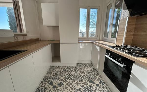 Maison à vendre    2 pièces •  Châtellerault