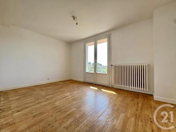 Appartement T4 à vendre  5 pièces - 69,63 m 2   LE PONT DE BEAUVOISIN  - 38