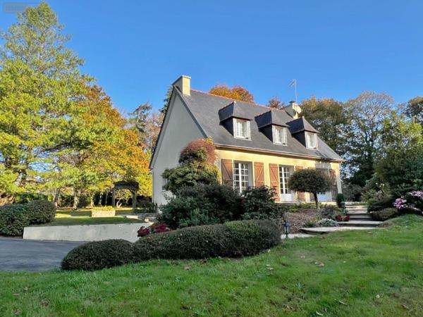 Maison à vendre à Scaër dans le Finistère (29390), ref : 29122-1585