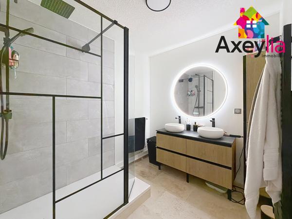 Roanne (42300) A VENDRE - ROANNE - APPARTEMENT EN DUPLEX AVEC TROIS CHAMBRES, BALCON, TERRASSE, CAVE ET PARKING SOUTERRAIN