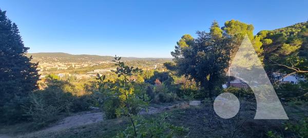 Terrain 1058 m2
