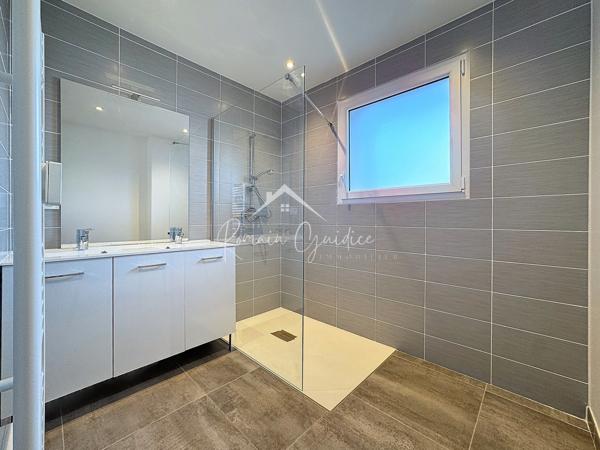 Millau (12100) APPARTEMENT DE STANDING F4 DE 135 M2