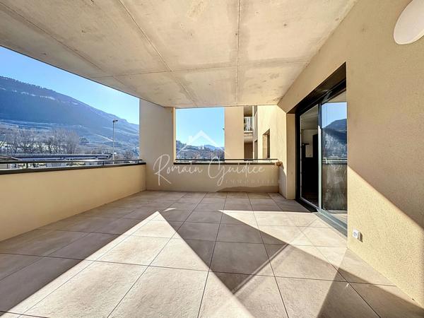 Millau (12100) APPARTEMENT DE STANDING F4 DE 135 M2