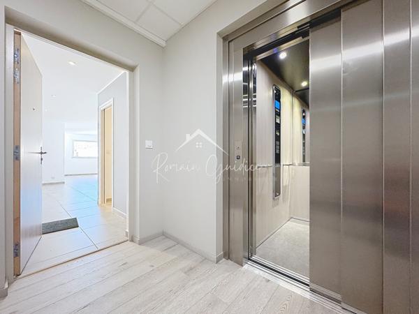 Millau (12100) APPARTEMENT DE STANDING F4 DE 135 M2