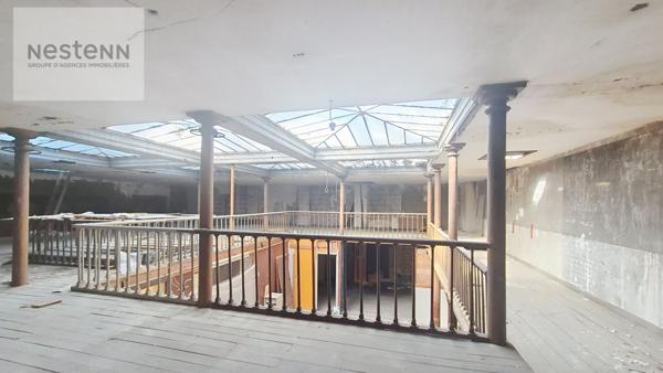 Local commercial Calais 300m2 Loué+ duplex de 400m2 à rénover entièrement CALAIS place crèvecoeur