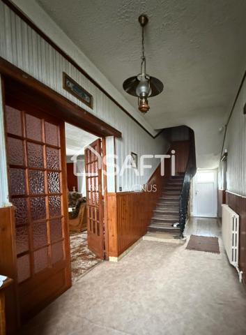 Idéal investisseur, Maison à rénover de 201 m2, sur son terrain de 1593 m2.