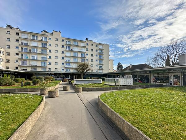 Local commercial en centre-ville