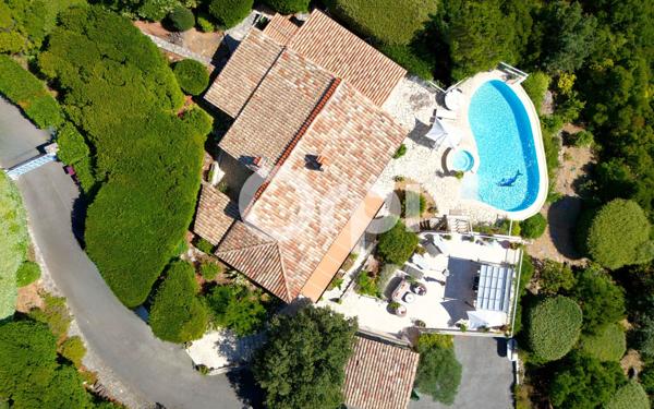 Maison à vendre    5 pièces • 175 m2 Montauroux