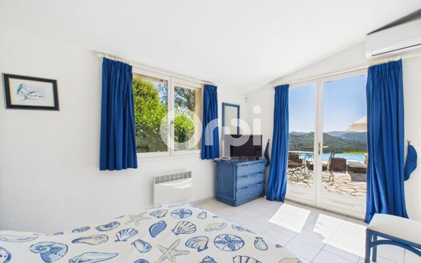 Maison à vendre    5 pièces • 175 m2 Montauroux