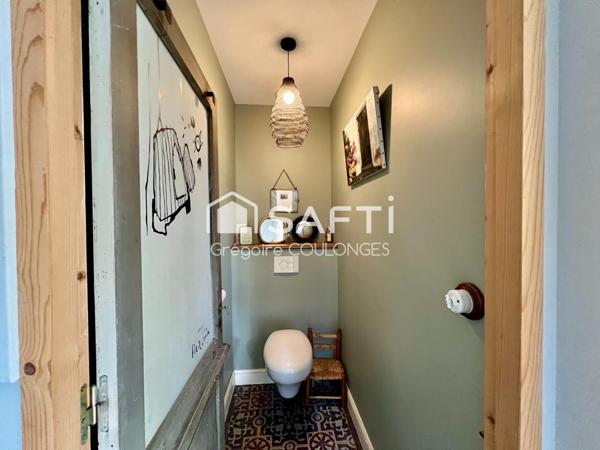 Maison récente de 7 pièces sur terrain arboré