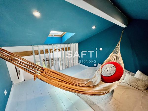 Maison récente de 7 pièces sur terrain arboré