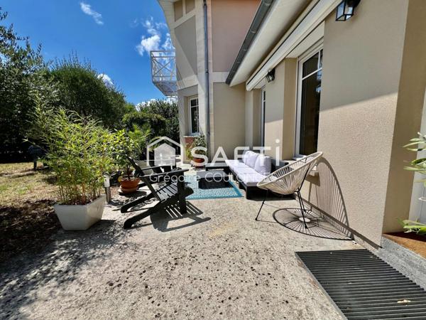 Maison récente de 7 pièces sur terrain arboré