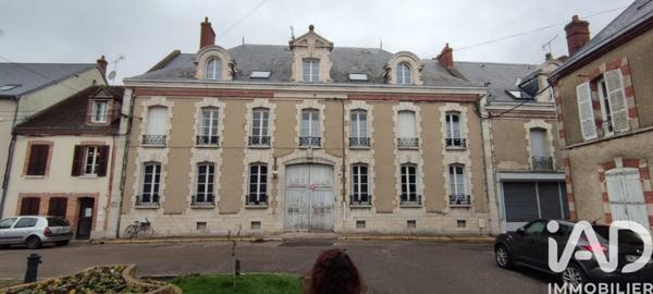 Immeuble à vendre 377 m² Lorris