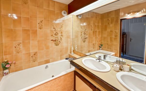 Appartement à vendre    4 pièces • 100 m2 Rambouillet