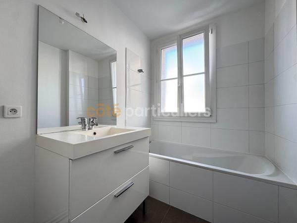 Vente
                Appartement43,94 m² - 2 Pièces -
                    ORLEANS (45000)