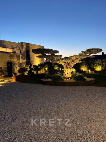 Maison d’architecte Design avec Jacuzzi lumiscene, Garage, Jardin paysagé 2000m2