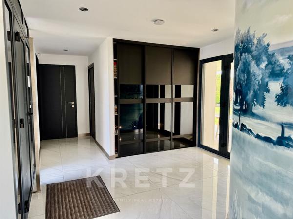 Maison d’architecte Design avec Jacuzzi lumiscene, Garage, Jardin paysagé 2000m2