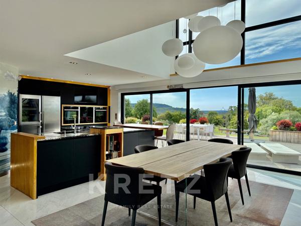 Maison d’architecte Design avec Jacuzzi lumiscene, Garage, Jardin paysagé 2000m2