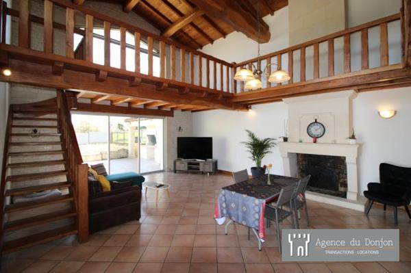 Maison ancienne Pons PONS 210 m²