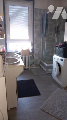 ANZIN IMMEUBLE A USAGE D'HABITATION ET COMMERCE