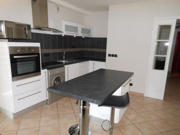 T3 standing Les Terrasses Saint Vincent centre ville Bourg en Bresse loggia, garage et cave