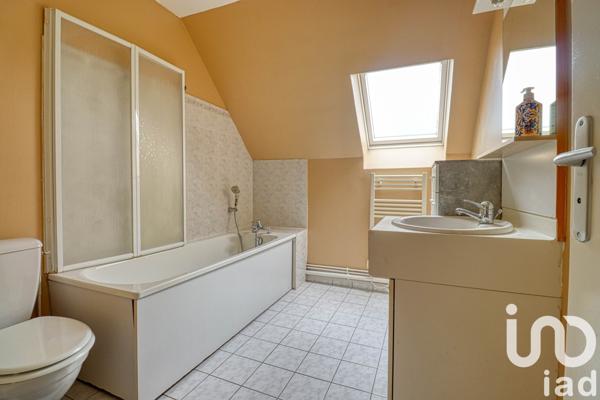 Appartement 4 pièces de 101 m² à Lamorlaye (60260)