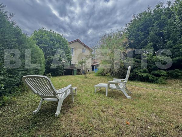 A Coulommiers, meulière 90 m² + cave totale et garage - proche centre ville hors zone inondable