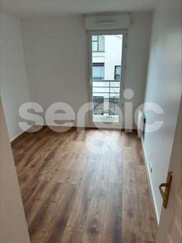 Location 4 Pieces 82 92150 Suresnes 01 0103 01 0019