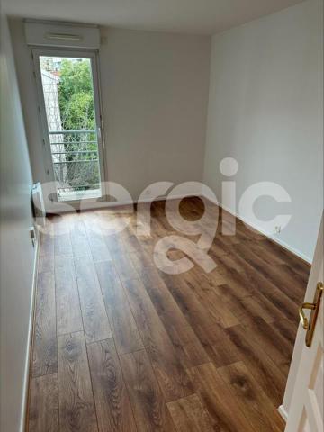 Location 4 Pieces 82 92150 Suresnes 01 0103 01 0019