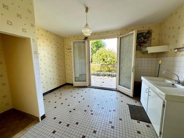 Immeuble à SAINT-BRICE-EN-COGLES, 35460 - 150m²