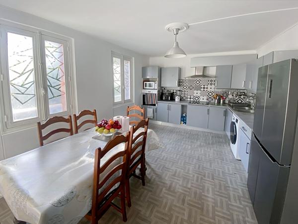 Appartement F3 en duplex au coeur du village de 63 m²