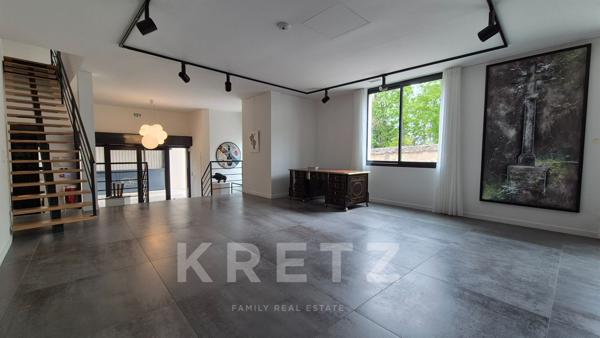 Immeuble d'exception au coeur du village de Vougeot (Bourgogne), prestigieux terroir viticole