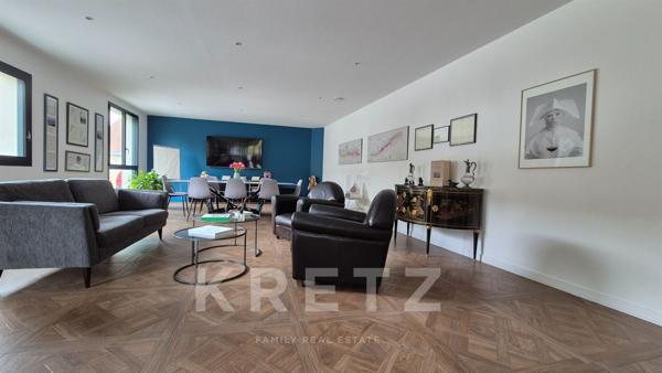 Immeuble d'exception au coeur du village de Vougeot (Bourgogne), prestigieux terroir viticole