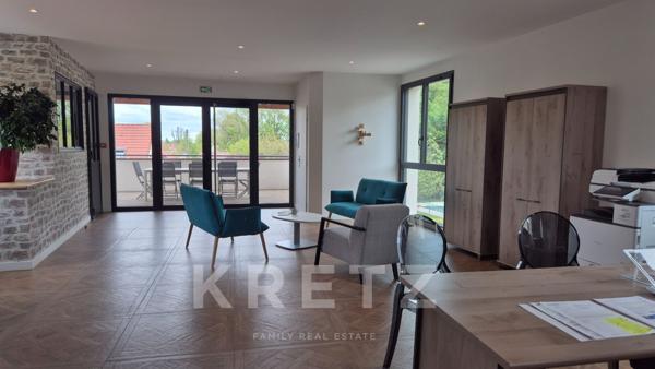 Immeuble d'exception au coeur du village de Vougeot (Bourgogne), prestigieux terroir viticole