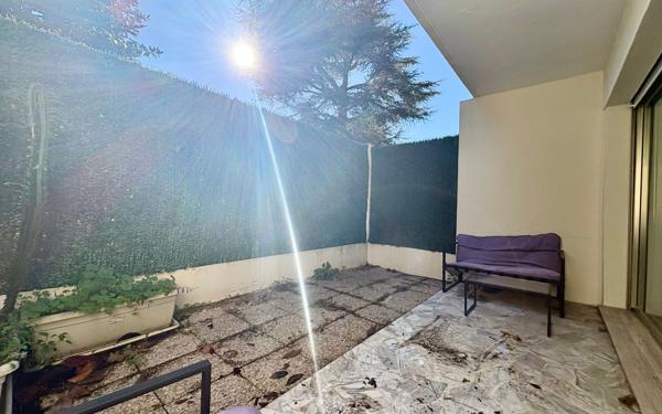 Appartement à vendre    2 pièces • 40 m2 Le Cannet