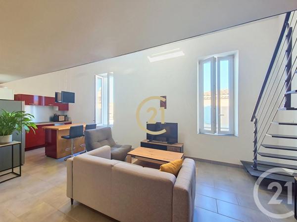 Immeuble à vendre  117,56 m 2   EYGUIERES  - 13